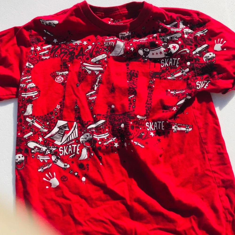 Red Skate Vintage Grahic T shirt by The Children’s Place